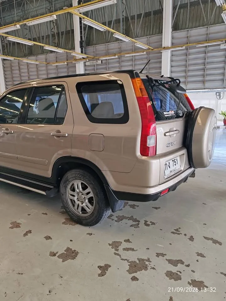 2005 Honda CR-V II 3