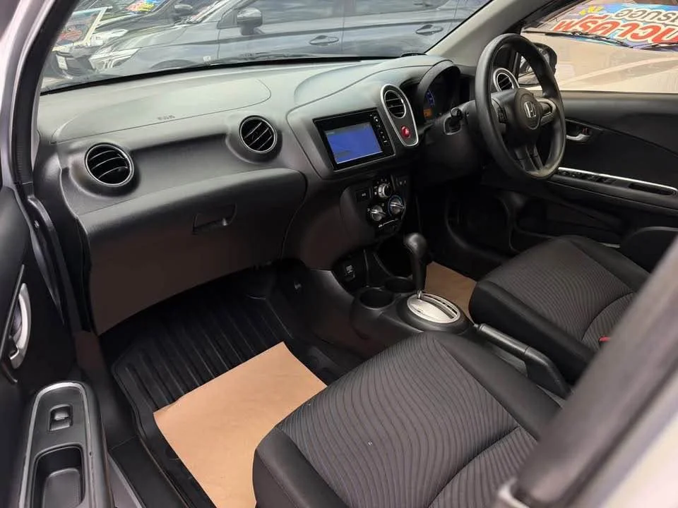 2016 Honda Mobilio II 3