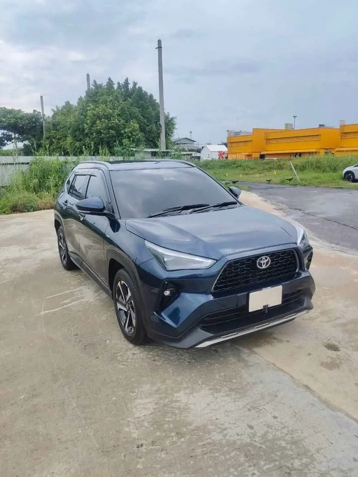 2024 Toyota Yaris Cross AC200 3