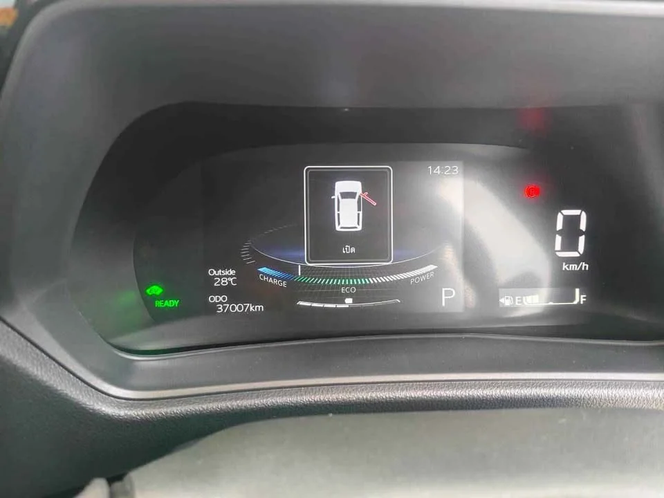 2024 Toyota Yaris Cross AC200 2
