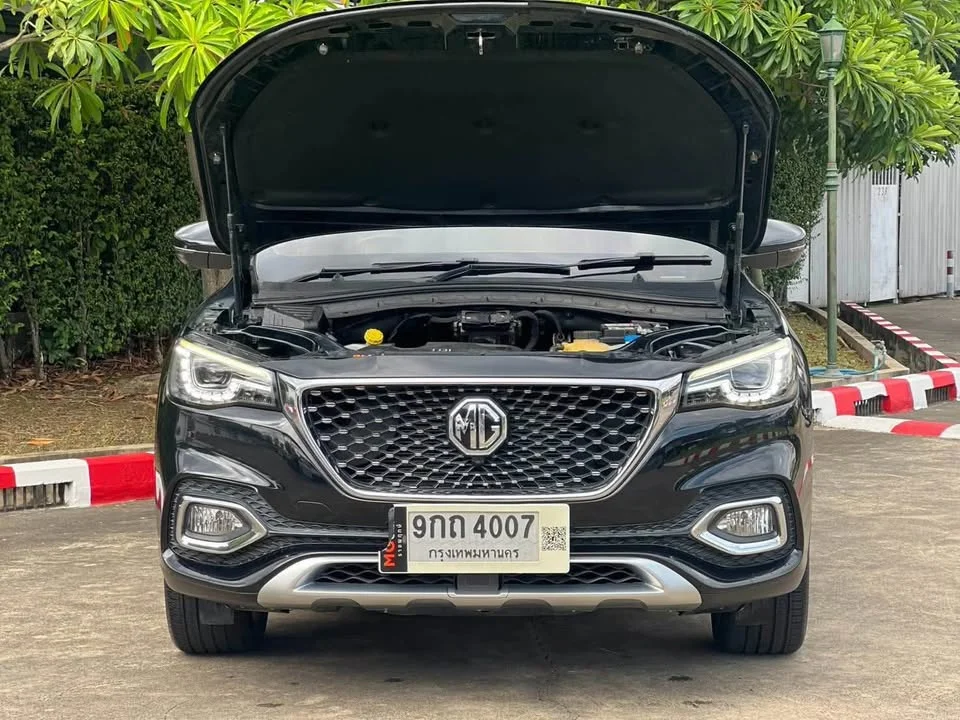 2020 MG HS 2
