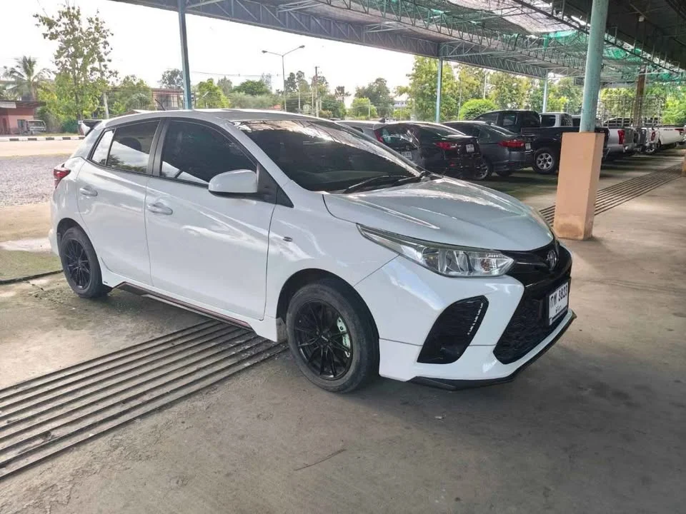 2022 Toyota Yaris III 3