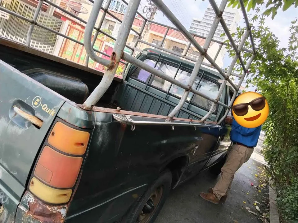 1995 Isuzu TFR III 2
