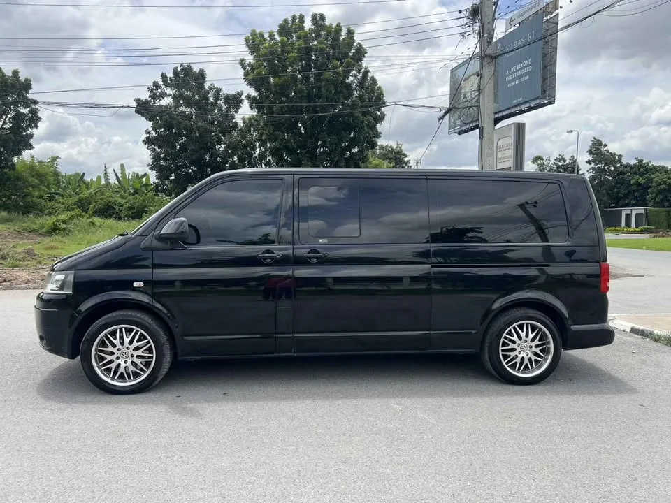 2012 Volkswagen Caravelle T5 3