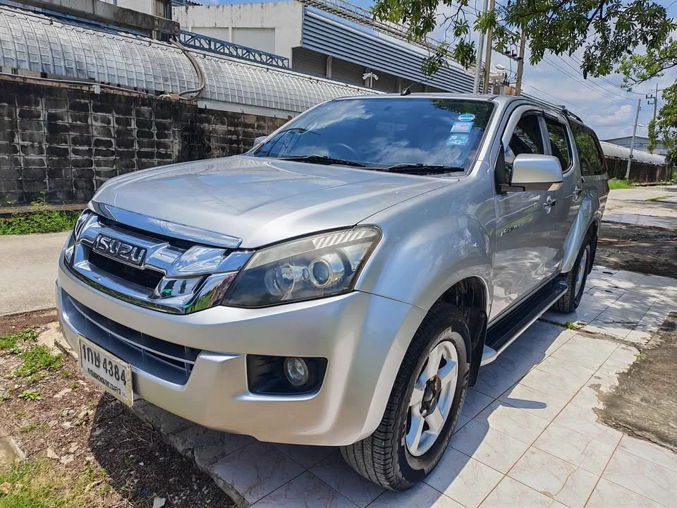 2013 Isuzu D-Max II (RT) 3