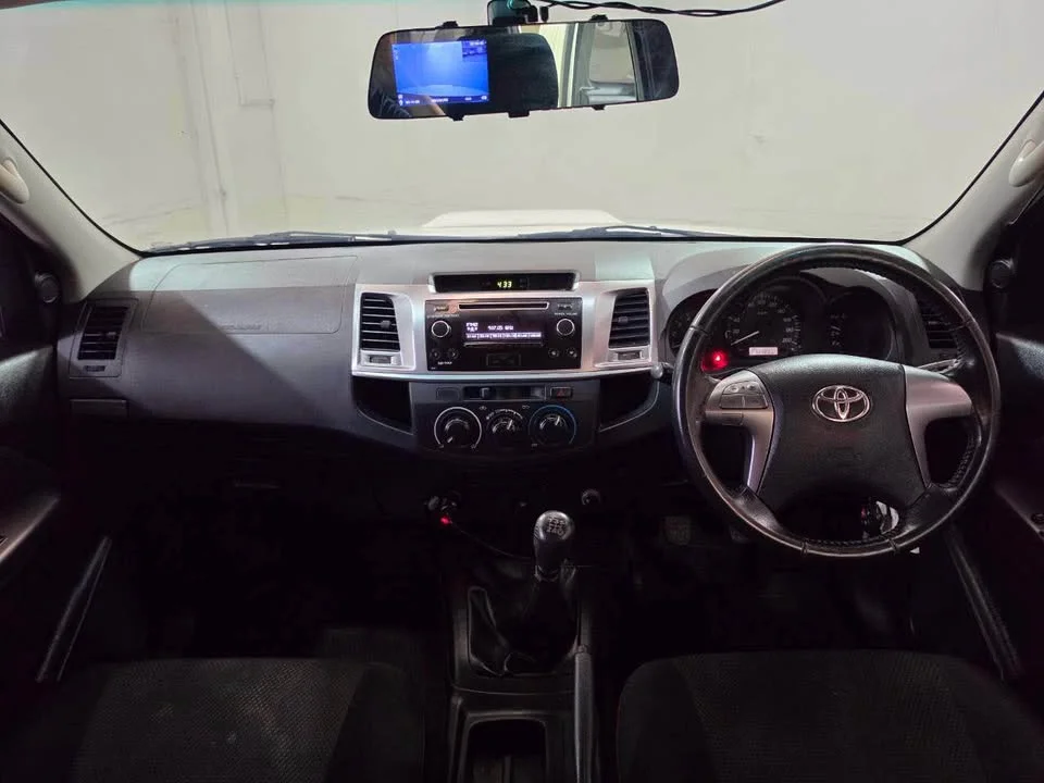 2016 Toyota Hilux VII 3