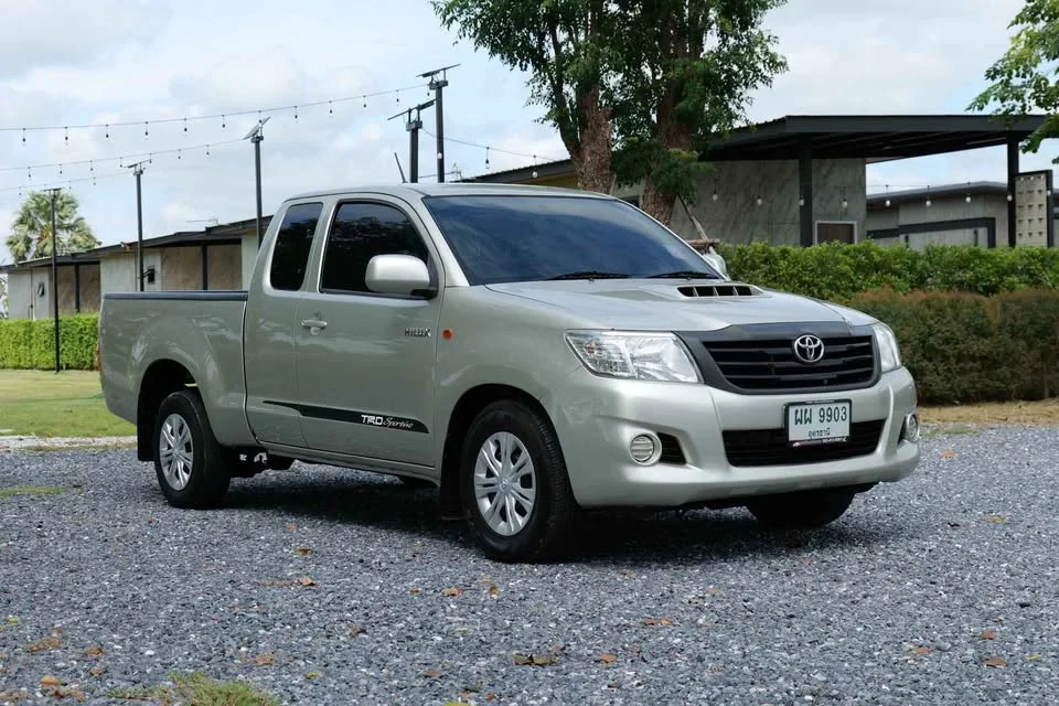 2014 Toyota Hilux VII 2