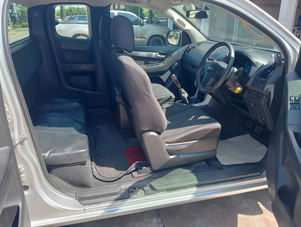 2013 Isuzu D-Max II (RT) 2