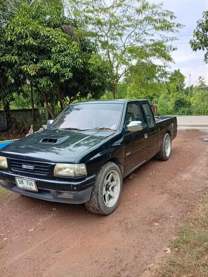 1994 Isuzu TFR III 3