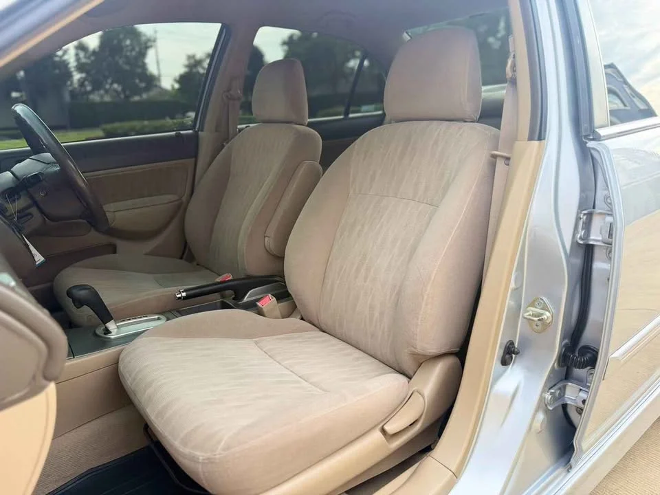 2005 Honda Civic VII 2