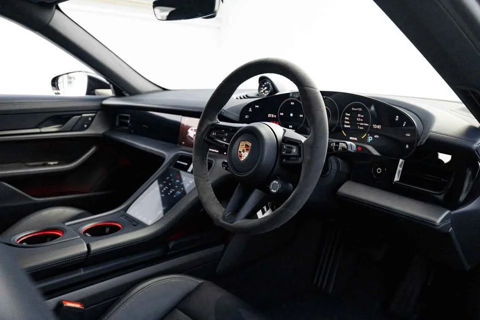 2023 Porsche Taycan 9J1 2