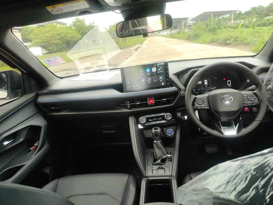 2026 Toyota Yaris Cross AC200 2