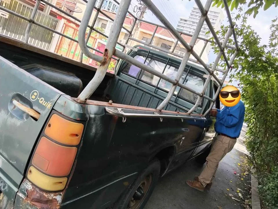 1995 Isuzu TFR III 2