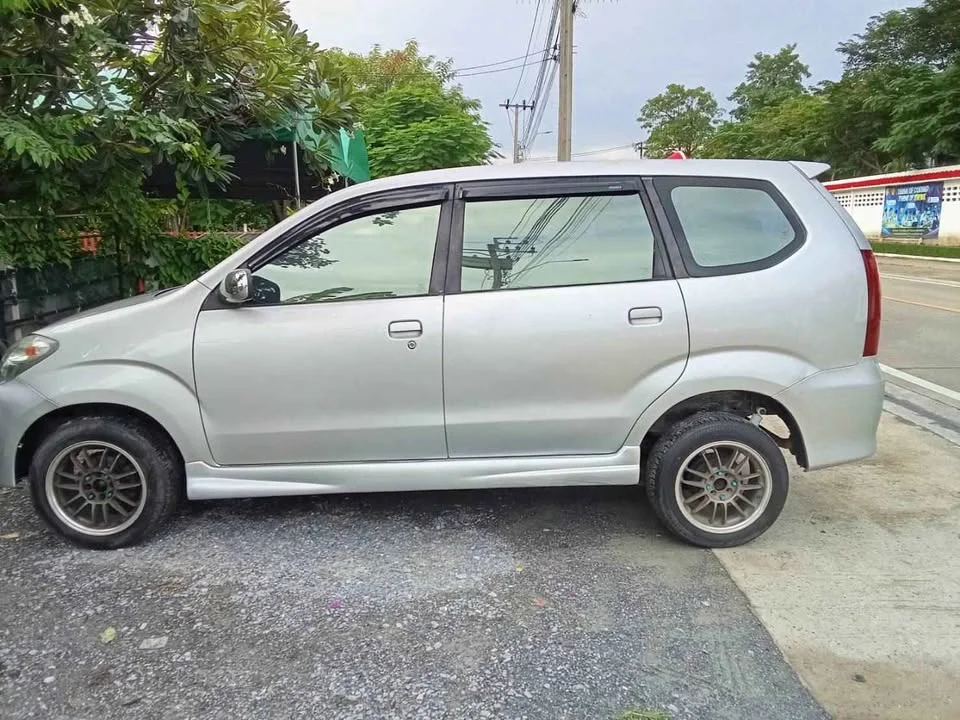 2005 Toyota Avanza I 2