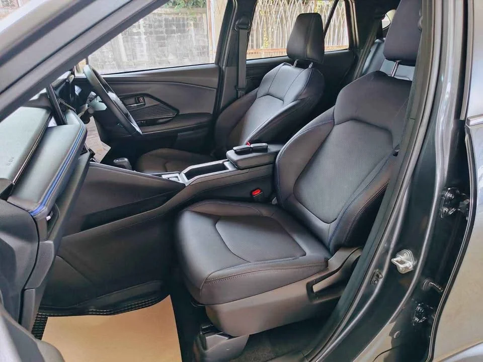 2025 Toyota Yaris Cross AC200 2