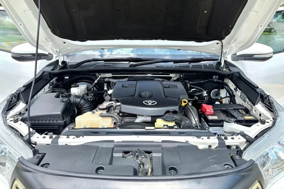 2017 Toyota Hilux VIII 3