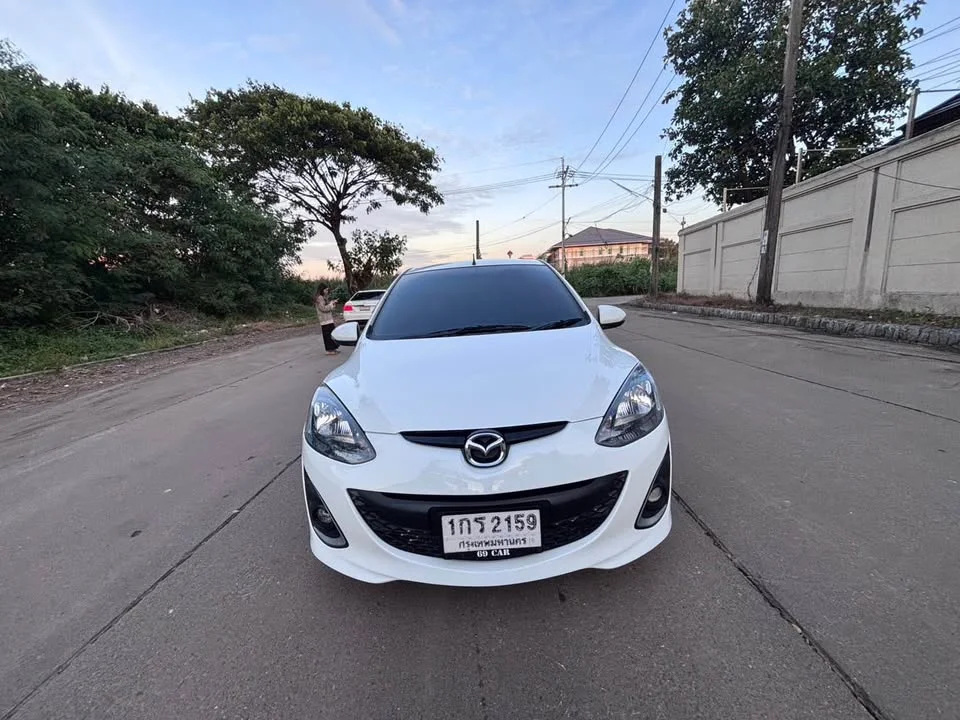 2013 Mazda 2 II 2