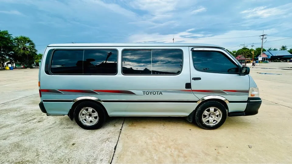 2001 Toyota Commuter IV (H100) 3