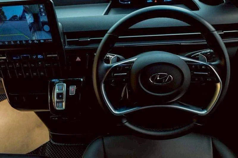 2021 Hyundai Staria US4 3