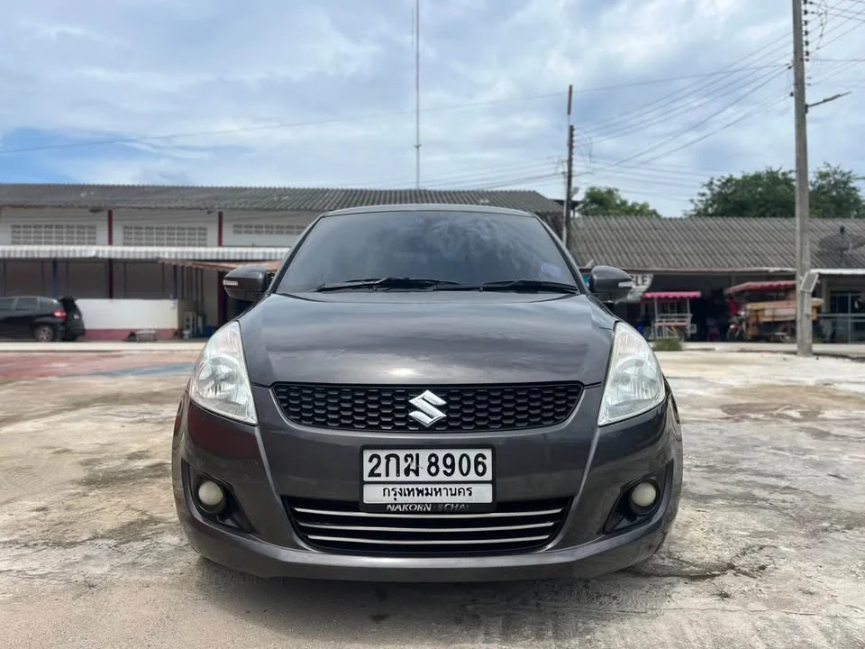 2013 Suzuki Swift II 3