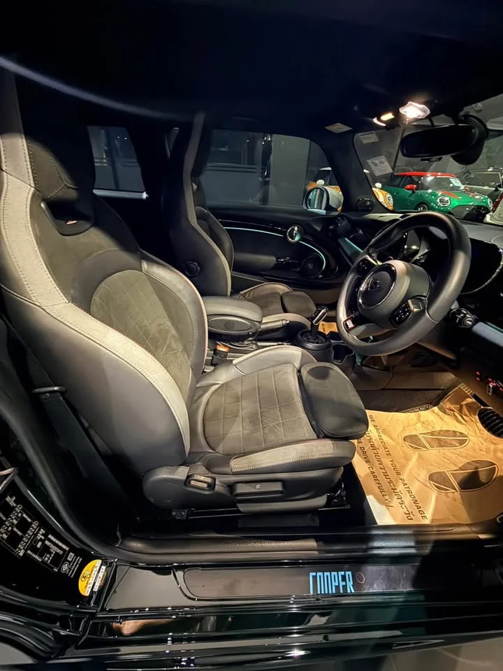 2022 Mini Hatch  III 3
