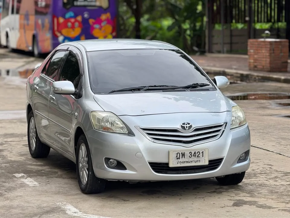 2010 Toyota Vios II 2