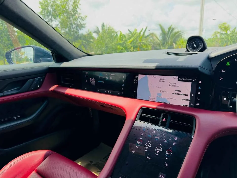 2022 Porsche Taycan 9J1 2