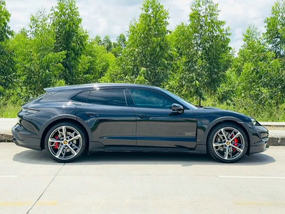 2022 Porsche Taycan 9J1 3