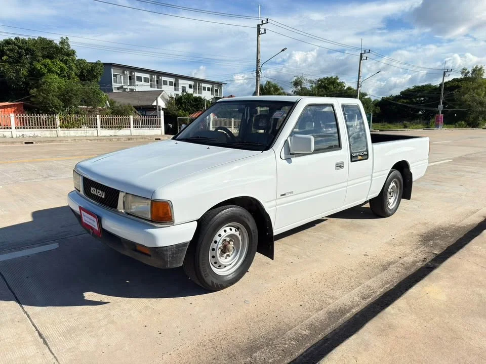 1993 Isuzu TFR III 3