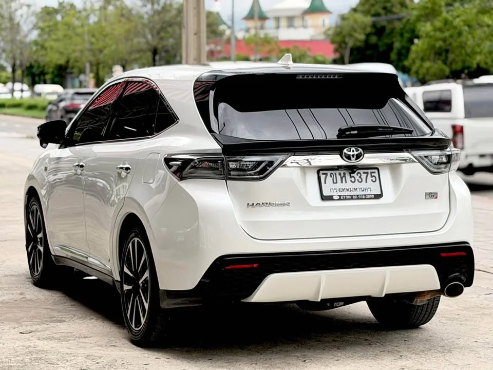 2015 Toyota Harrier III 3