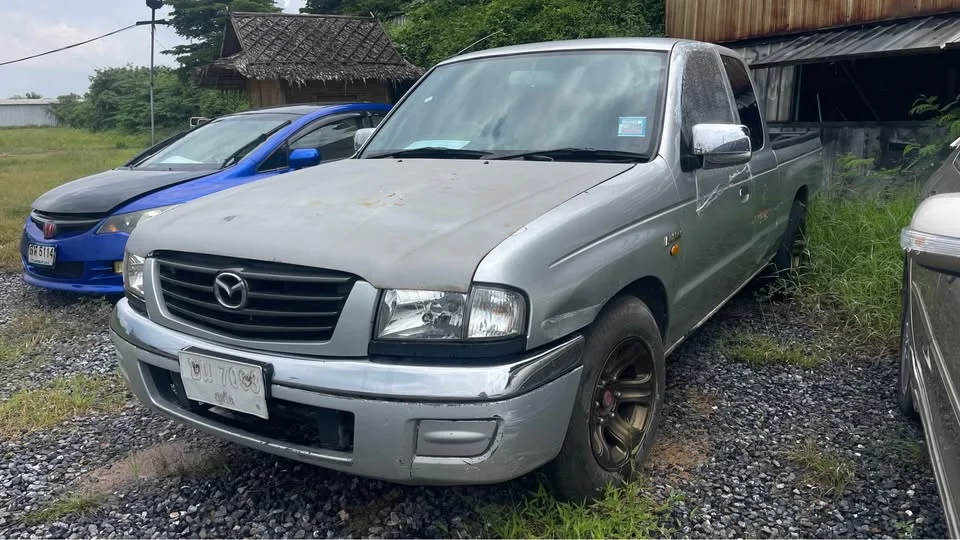 2004 Mazda 2500 Fighter V 3