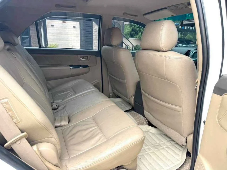 2013 Toyota Fortuner I 3