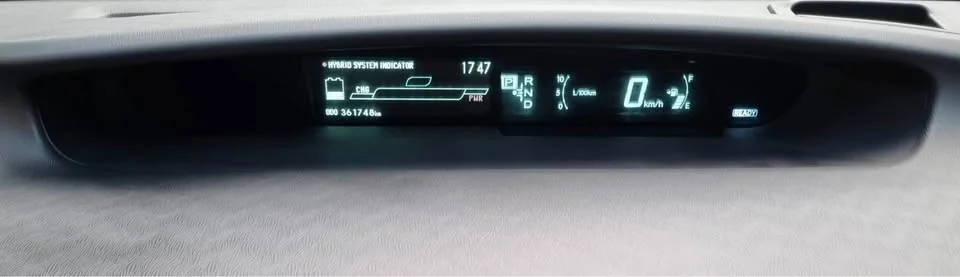 2011 Toyota Prius III 2