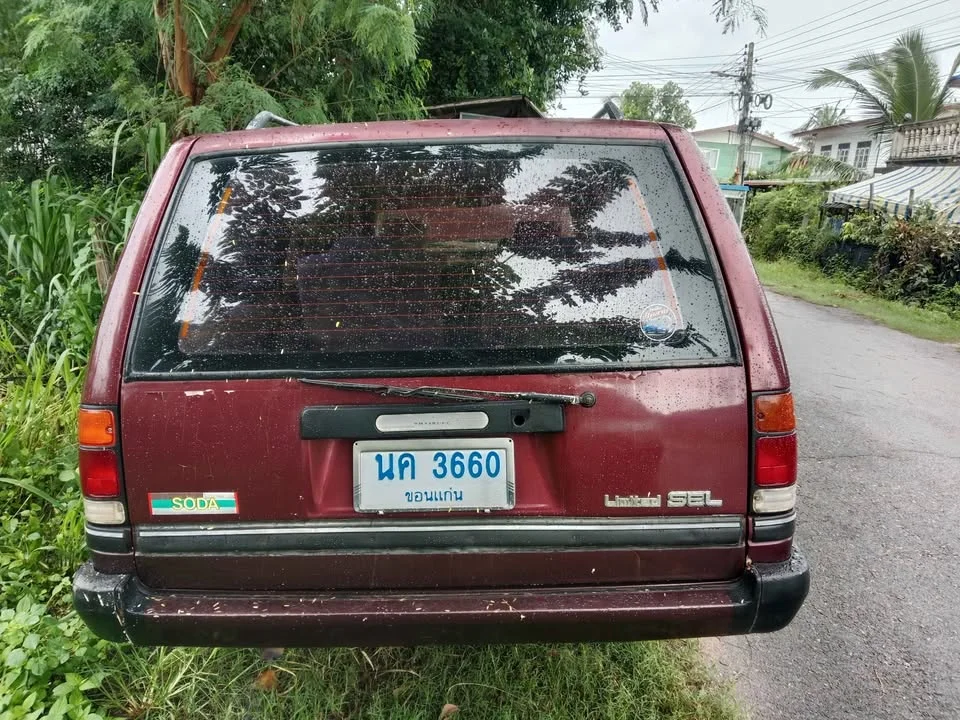 1997 Isuzu TFR III 2