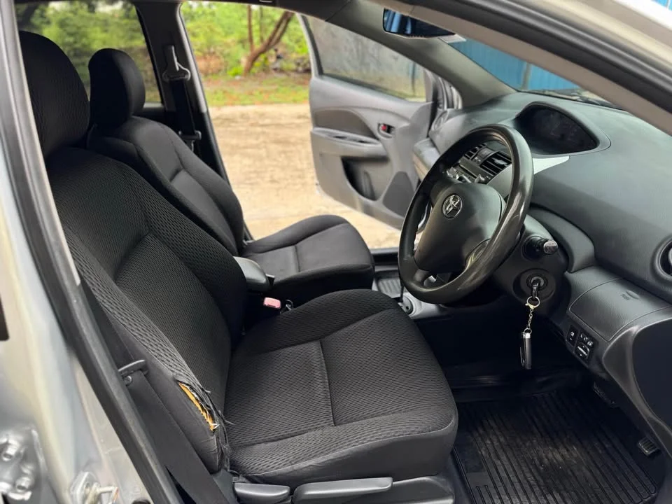 2010 Toyota Vios II 2