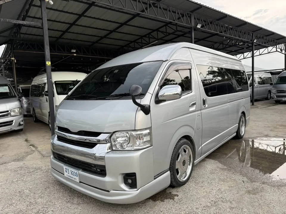 2009 Toyota Commuter V (H200) 3
