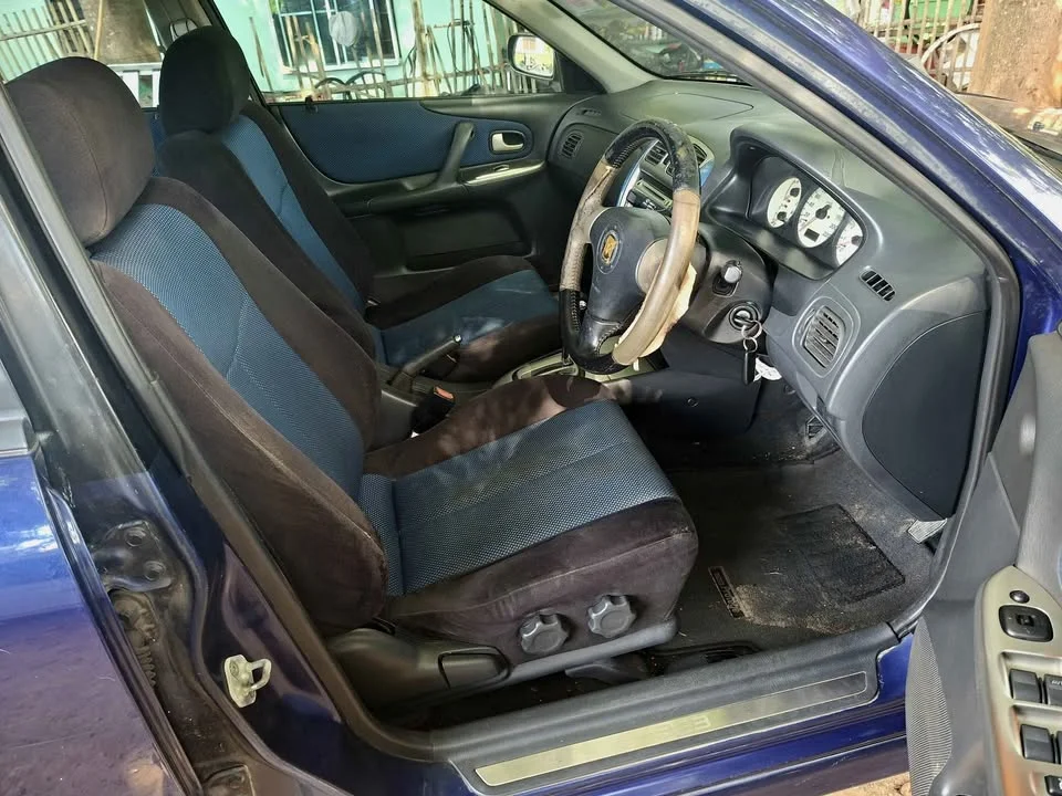 2004 Mazda 323 VIII 3