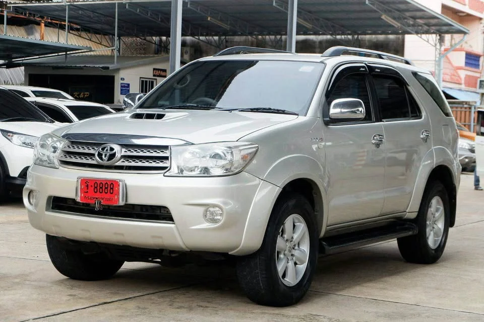 2009 Toyota Fortuner I 3
