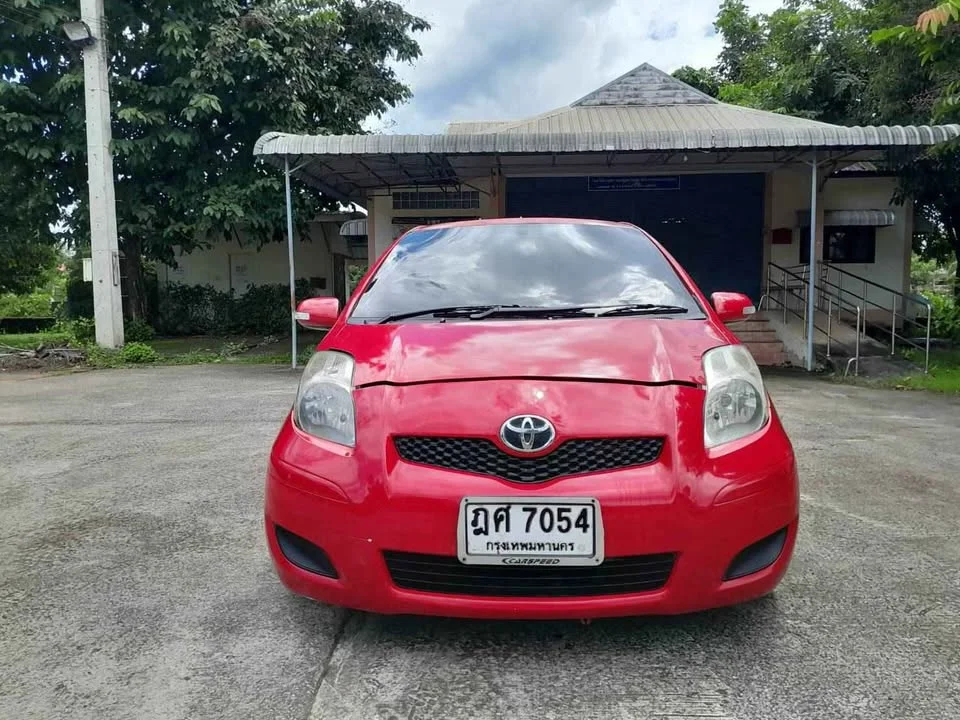 2010 Toyota Yaris II 3