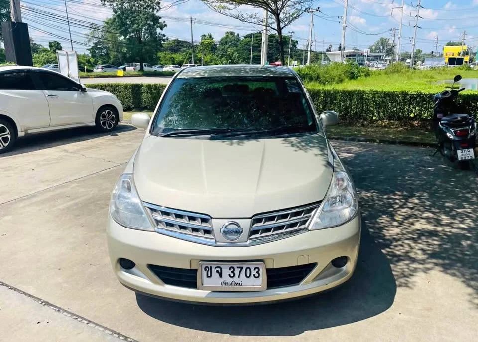 2011 Nissan Tiida I (C11) 3