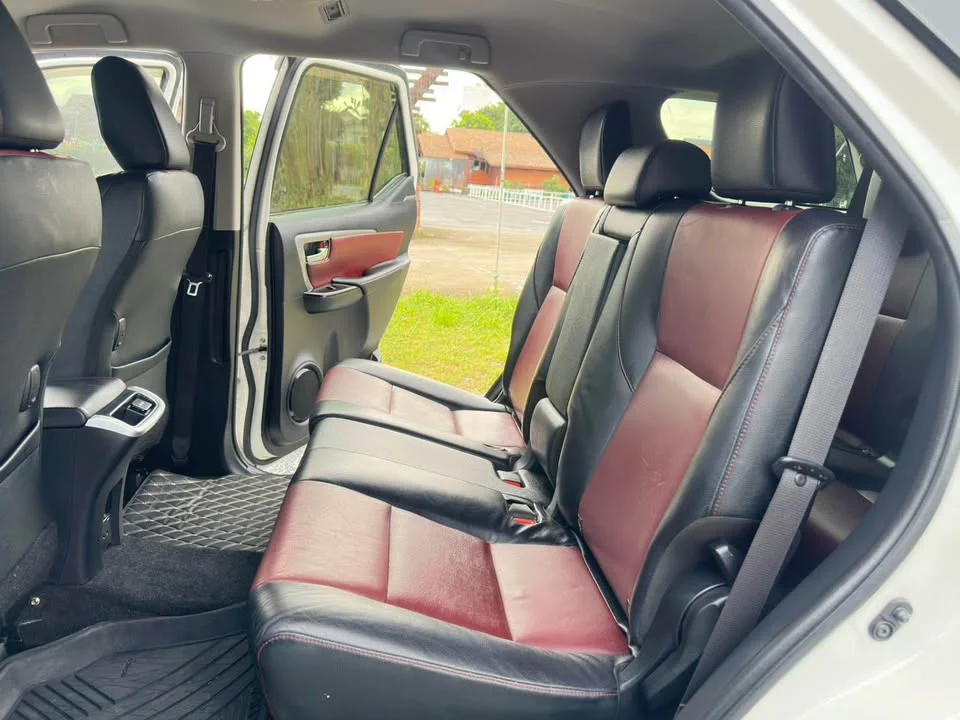2016 Toyota Fortuner II 2