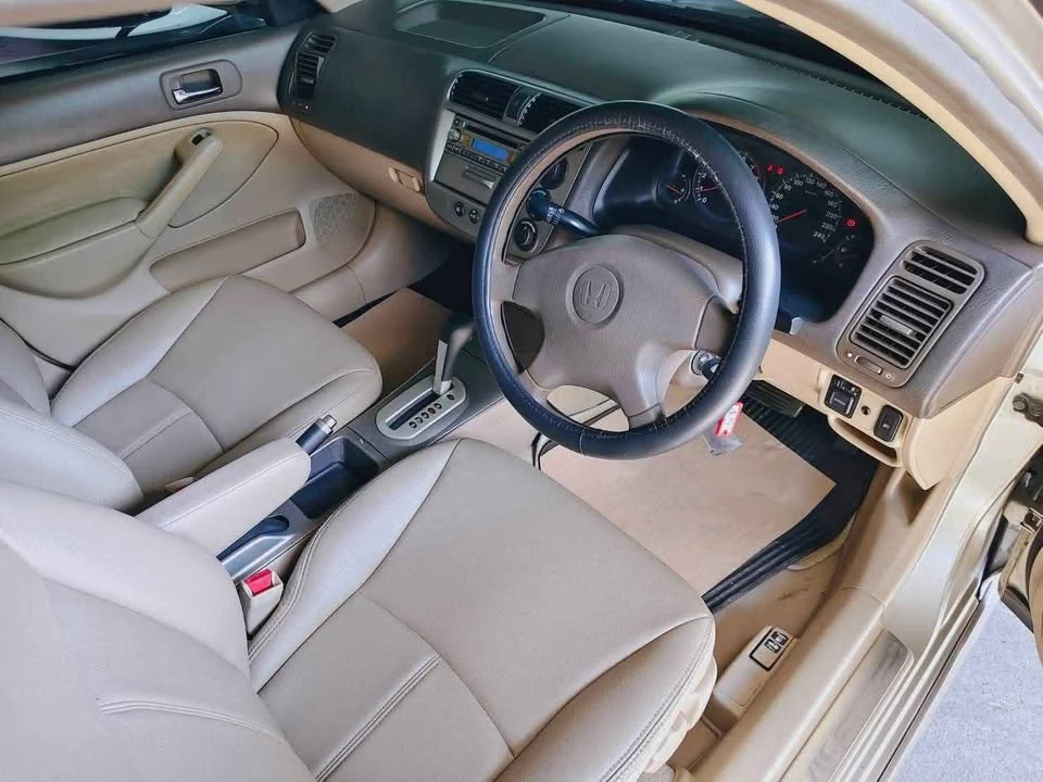 2003 Honda Civic VII 3