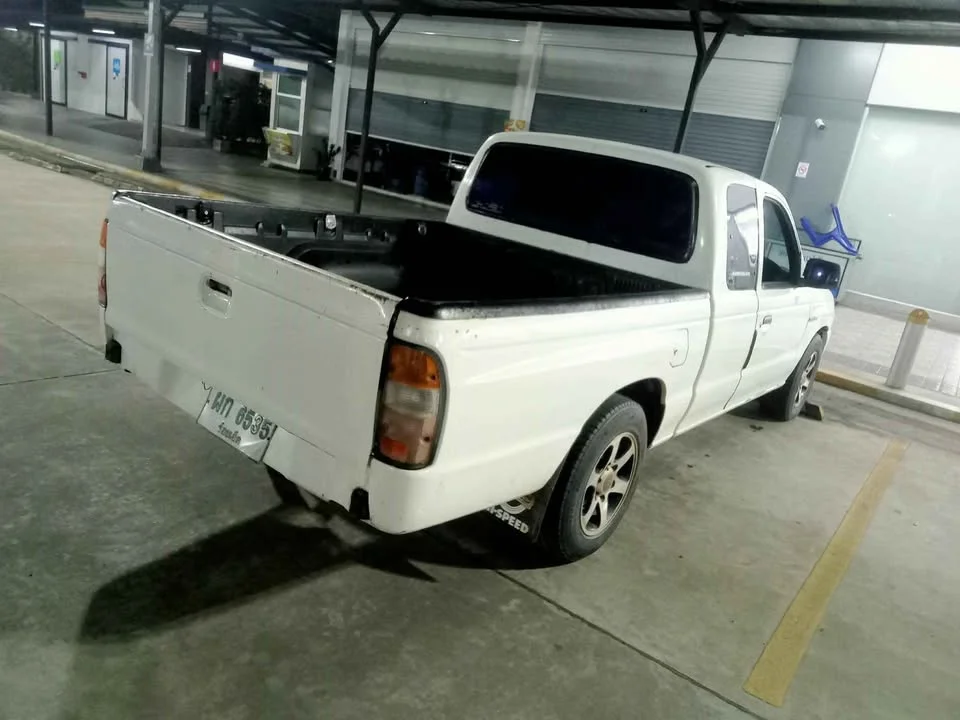 2003 Mazda 2500 Fighter V 2