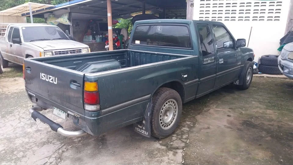 1994 Isuzu TFR III 3