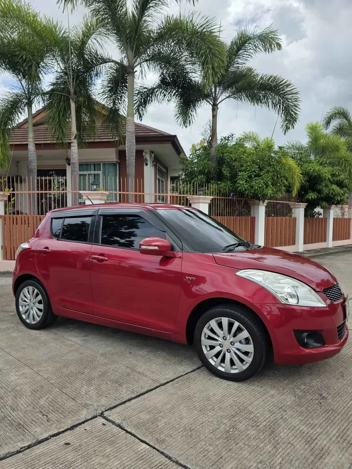 2013 Suzuki Swift II 2