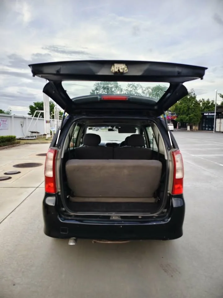 2005 Toyota Avanza I 2