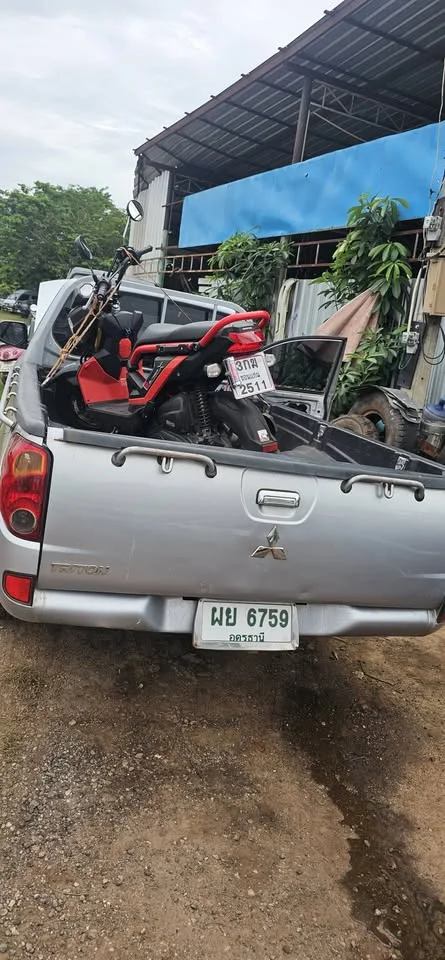 2013 Mitsubishi Triton IV 3