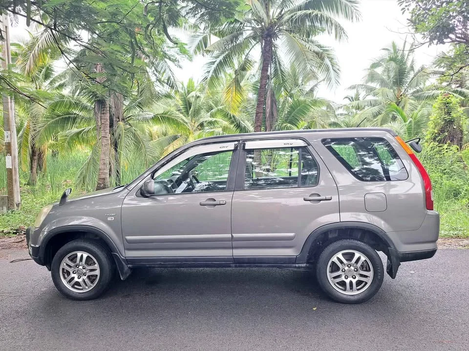 2002 Honda CR-V II 2