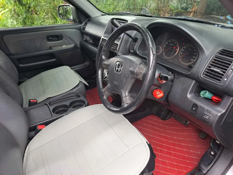 2002 Honda CR-V II 3