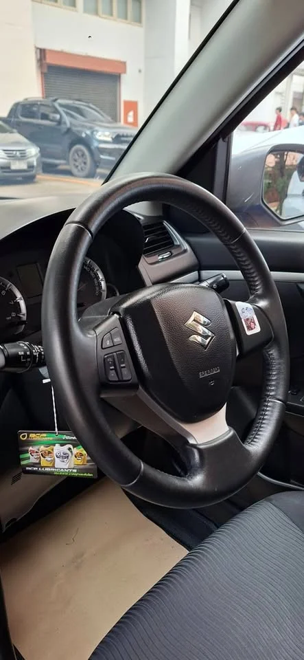2013 Suzuki Swift II 2